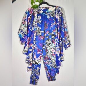 Bebe Blue Floral Satin Kimono and Jogger Pant Matching Set